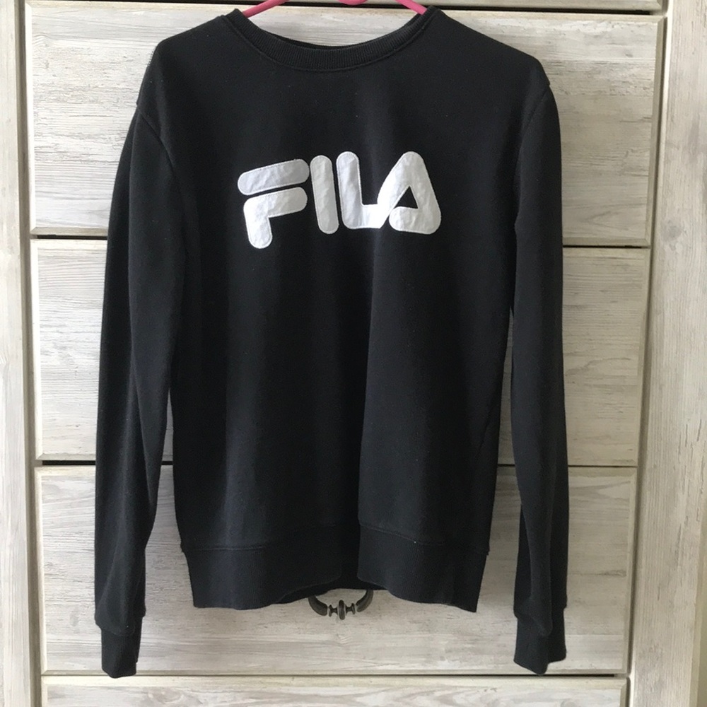 Black fila sweater
